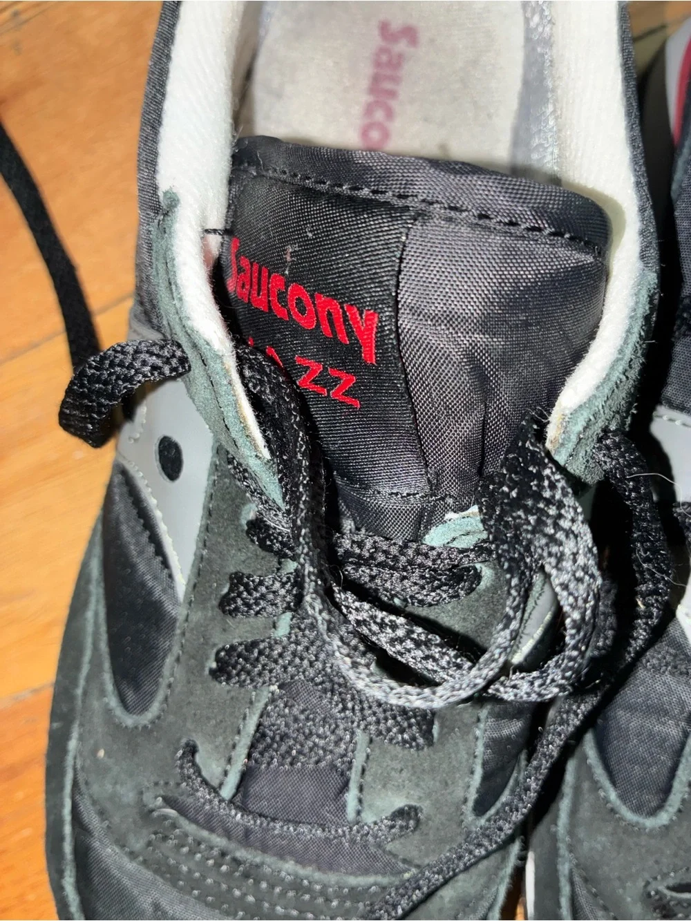 Vintage Woman’s 10  Saucony Jazz Original Black Running Walking Shoes pre owned